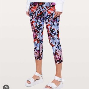 Lululemon Wunder Under Crop (Hi-Rise) *Full-On Luxtreme 21"